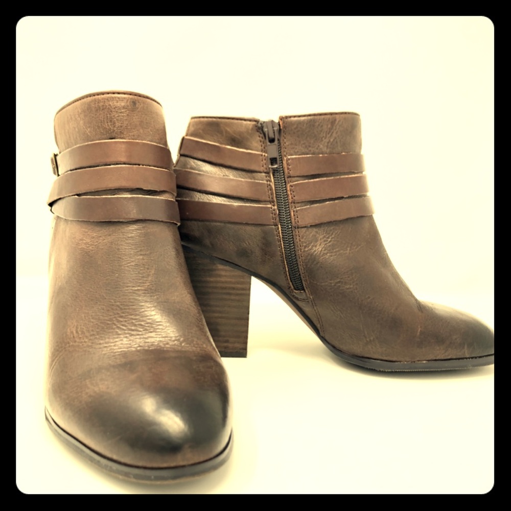 Arturo Chiang Leather Boots Size 8 1/2